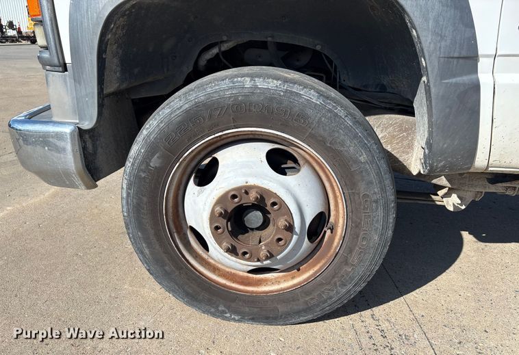 image for item DU1276 2000 Chevrolet C3500 utility bed pickup truck