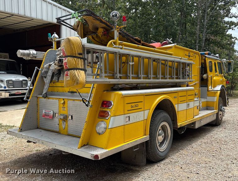 image for item DU1277 1979 International CO1950B pumper fire truck