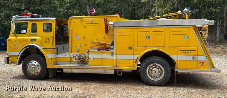 image for item DU1277 1979 International CO1950B pumper fire truck
