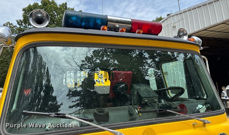 image for item DU1277 1979 International CO1950B pumper fire truck