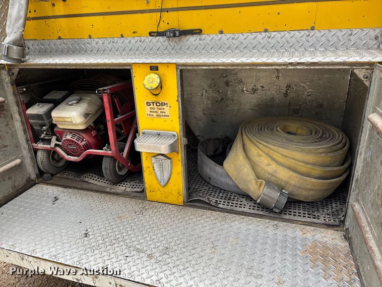 image for item DU1277 1979 International CO1950B pumper fire truck