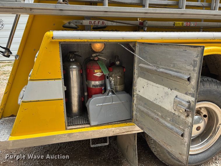 image for item DU1277 1979 International CO1950B pumper fire truck