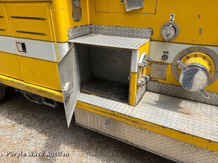 image for item DU1277 1979 International CO1950B pumper fire truck