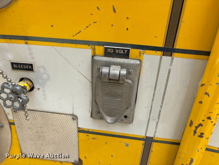 image for item DU1277 1979 International CO1950B pumper fire truck