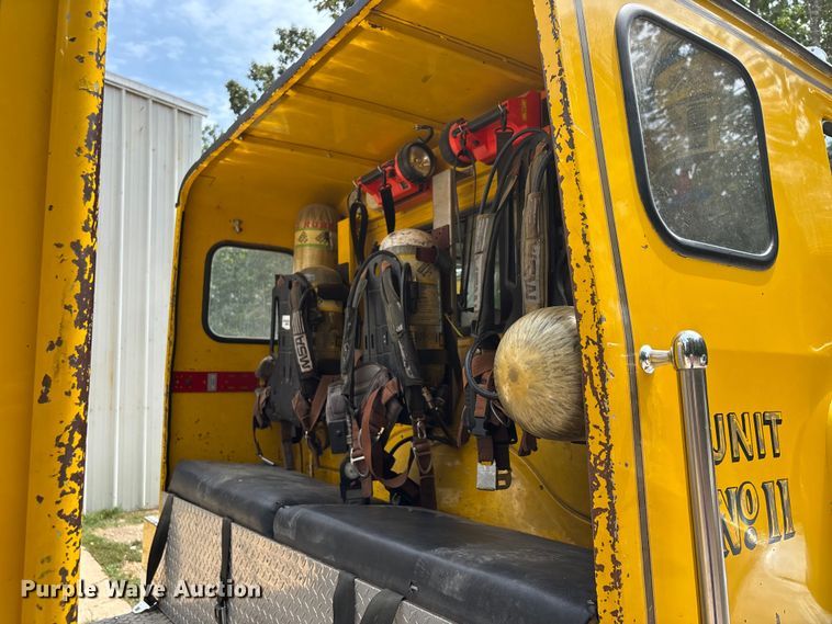 image for item DU1277 1979 International CO1950B pumper fire truck