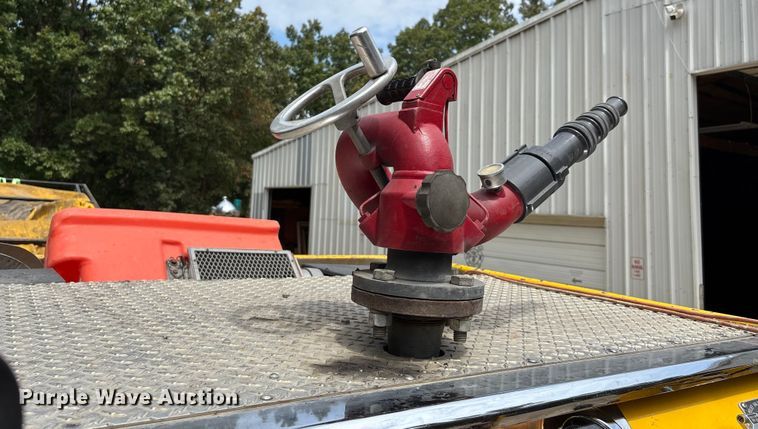 image for item DU1277 1979 International CO1950B pumper fire truck