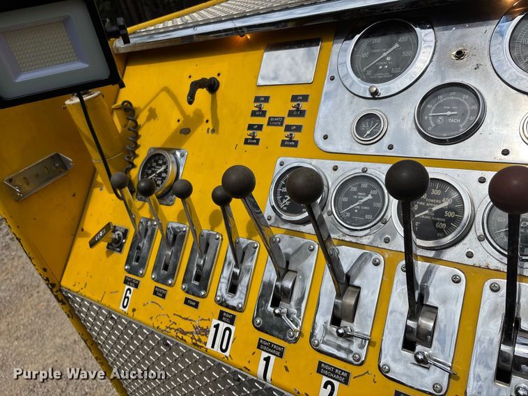 image for item DU1277 1979 International CO1950B pumper fire truck