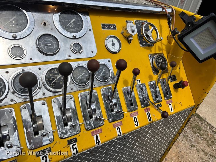 image for item DU1277 1979 International CO1950B pumper fire truck