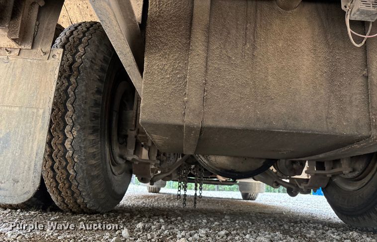 image for item DU1277 1979 International CO1950B pumper fire truck