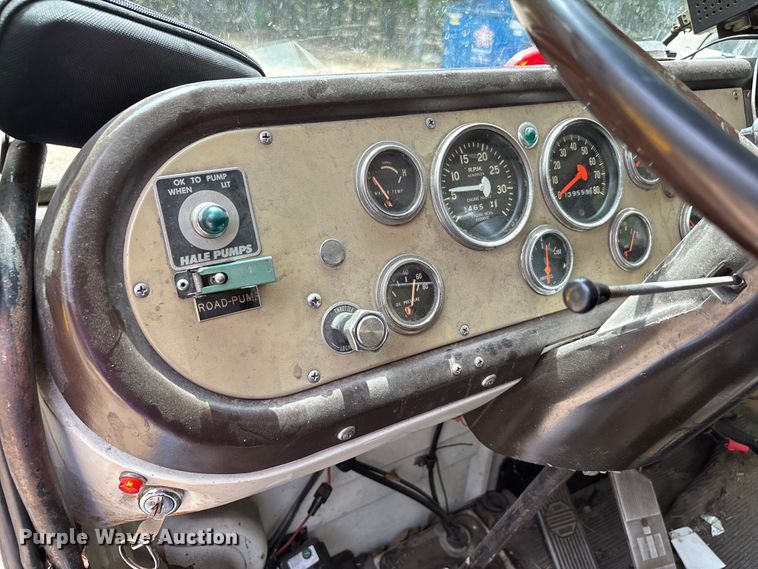 image for item DU1277 1979 International CO1950B pumper fire truck