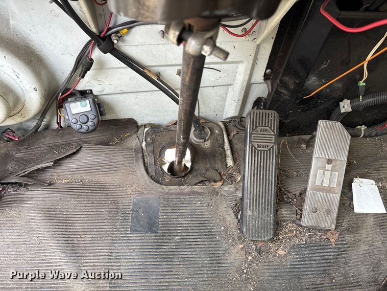 image for item DU1277 1979 International CO1950B pumper fire truck