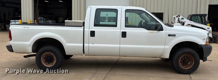 image for item DU1299 2003 Ford F250 Super Duty Crew Cab pickup truck