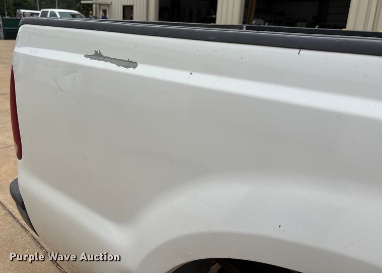 image for item DU1299 2003 Ford F250 Super Duty Crew Cab pickup truck