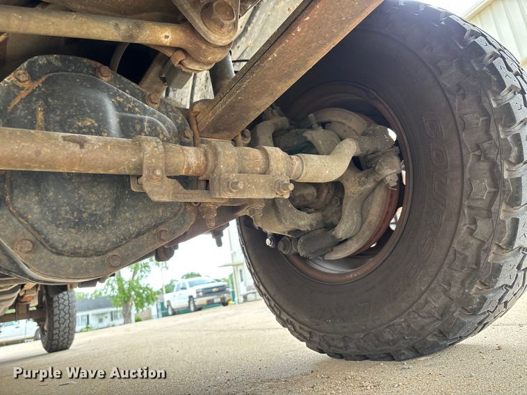 image for item DU1299 2003 Ford F250 Super Duty Crew Cab pickup truck