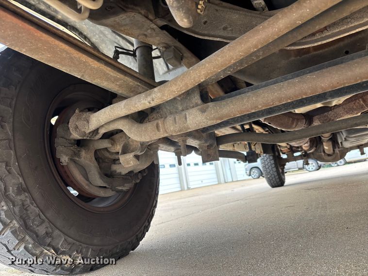 image for item DU1299 2003 Ford F250 Super Duty Crew Cab pickup truck