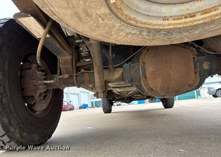 image for item DU1299 2003 Ford F250 Super Duty Crew Cab pickup truck