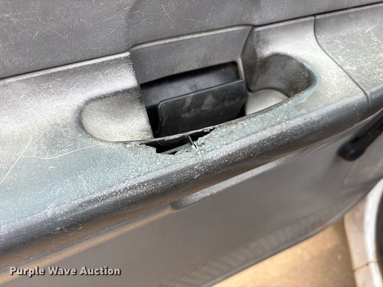 image for item DU1299 2003 Ford F250 Super Duty Crew Cab pickup truck