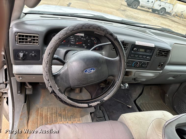 image for item DU1299 2003 Ford F250 Super Duty Crew Cab pickup truck