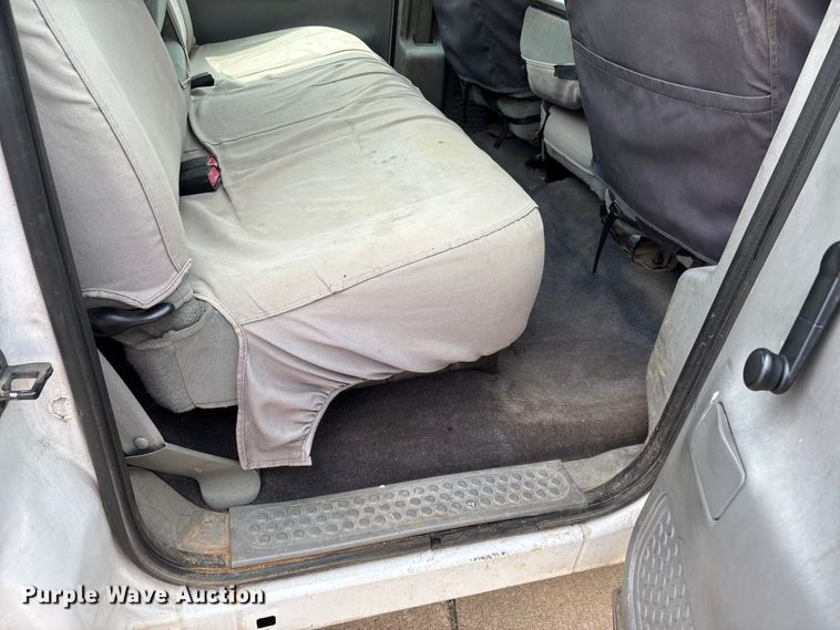 image for item DU1299 2003 Ford F250 Super Duty Crew Cab pickup truck