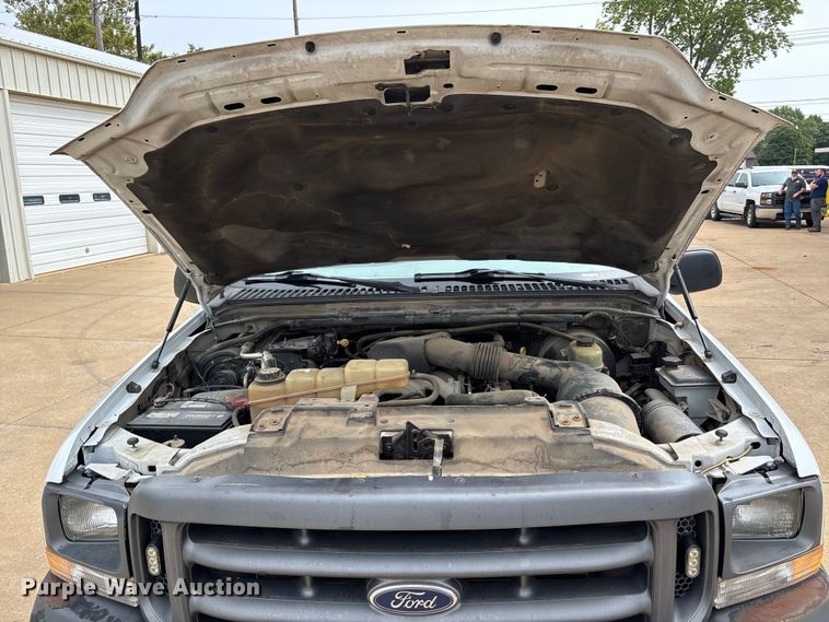 image for item DU1299 2003 Ford F250 Super Duty Crew Cab pickup truck