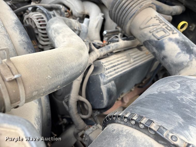 image for item DU1299 2003 Ford F250 Super Duty Crew Cab pickup truck