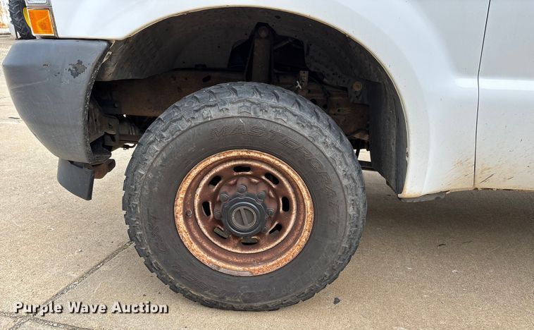 image for item DU1299 2003 Ford F250 Super Duty Crew Cab pickup truck