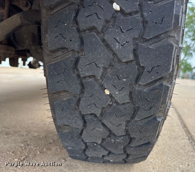 image for item DU1299 2003 Ford F250 Super Duty Crew Cab pickup truck