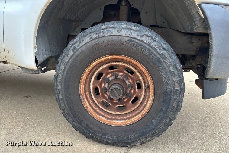 image for item DU1299 2003 Ford F250 Super Duty Crew Cab pickup truck