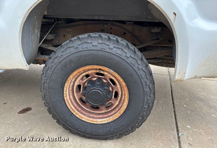 image for item DU1299 2003 Ford F250 Super Duty Crew Cab pickup truck