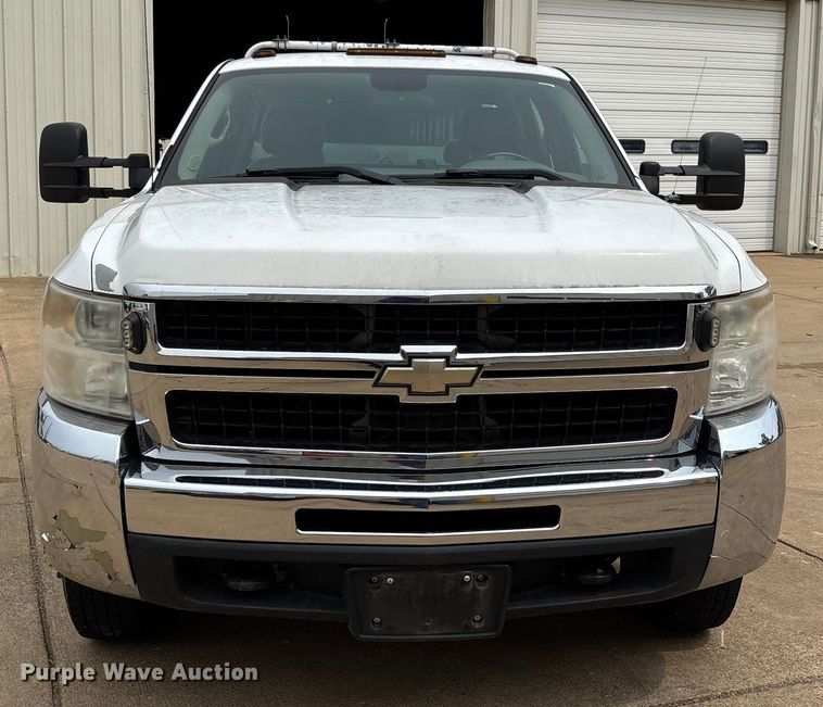 image for item DU1302 2010 Chevrolet Silverado 3500HD Crew Cab utility bed pickup truck