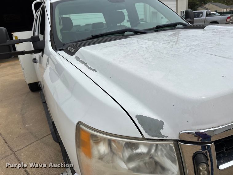 image for item DU1302 2010 Chevrolet Silverado 3500HD Crew Cab utility bed pickup truck