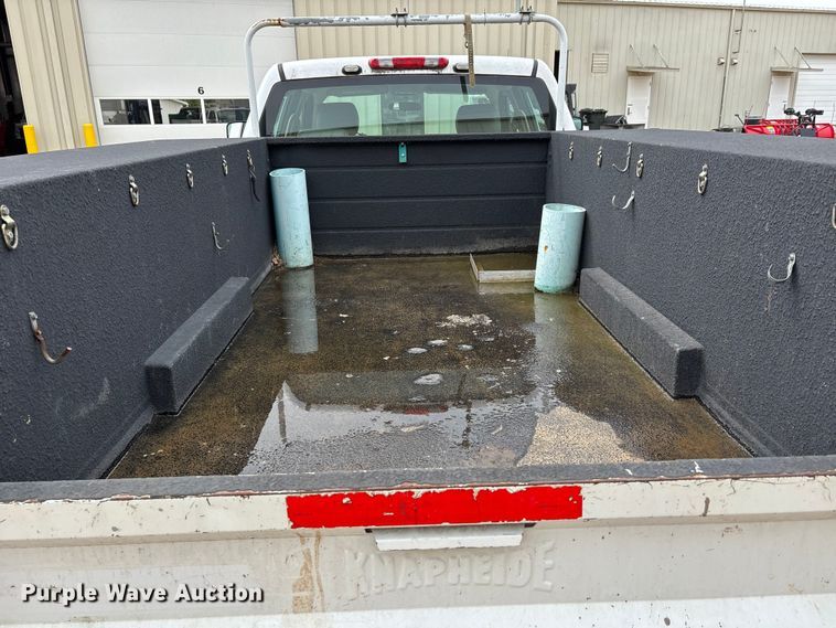 image for item DU1302 2010 Chevrolet Silverado 3500HD Crew Cab utility bed pickup truck