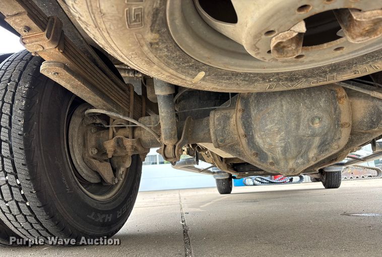 image for item DU1302 2010 Chevrolet Silverado 3500HD Crew Cab utility bed pickup truck