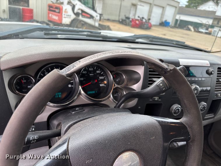 image for item DU1302 2010 Chevrolet Silverado 3500HD Crew Cab utility bed pickup truck