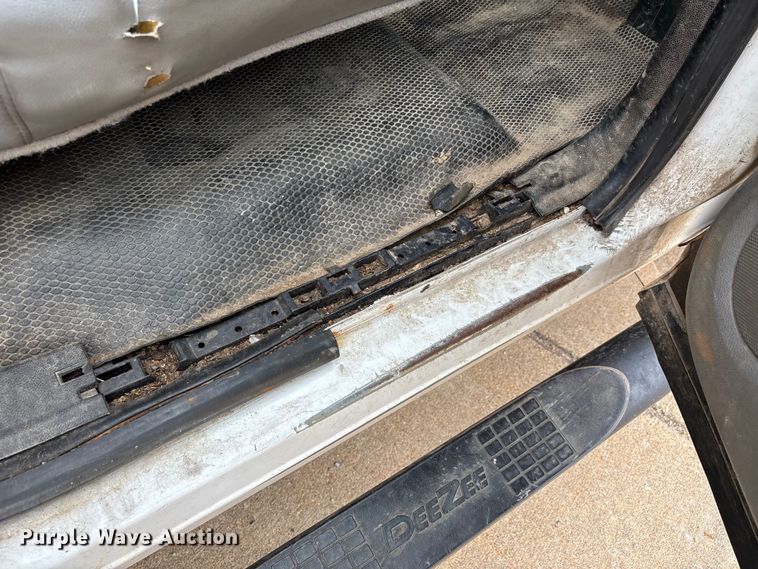 image for item DU1302 2010 Chevrolet Silverado 3500HD Crew Cab utility bed pickup truck