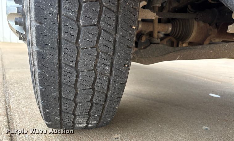 image for item DU1302 2010 Chevrolet Silverado 3500HD Crew Cab utility bed pickup truck