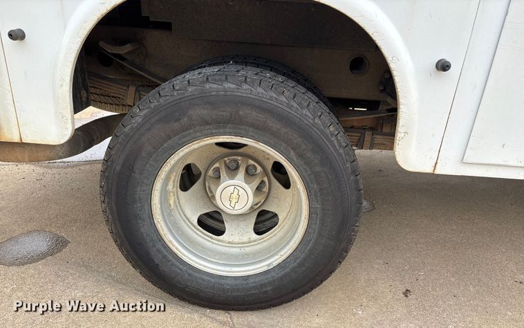 image for item DU1302 2010 Chevrolet Silverado 3500HD Crew Cab utility bed pickup truck