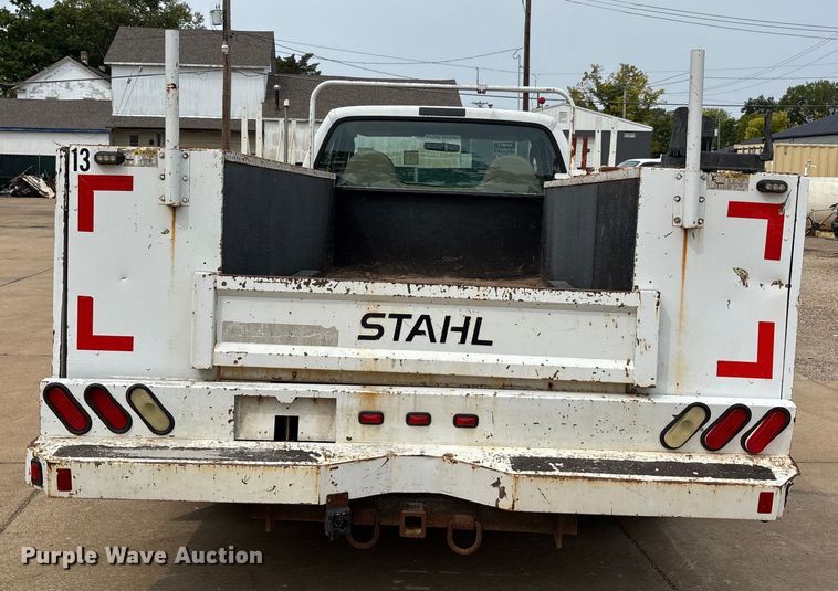 image for item DU1303 2005 Ford F350 Super Duty utility bed pickup truck