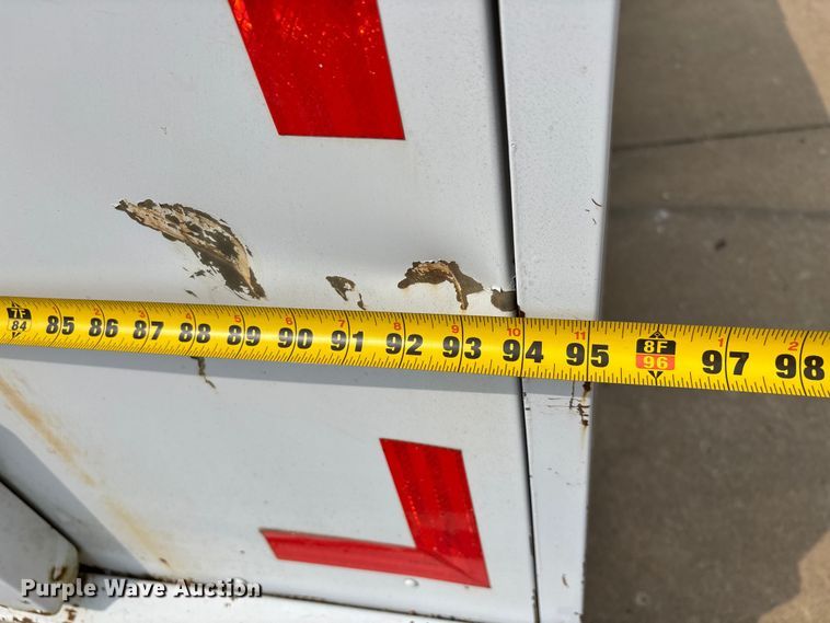 image for item DU1303 2005 Ford F350 Super Duty utility bed pickup truck