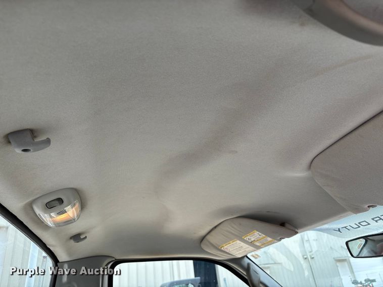 image for item DU1303 2005 Ford F350 Super Duty utility bed pickup truck