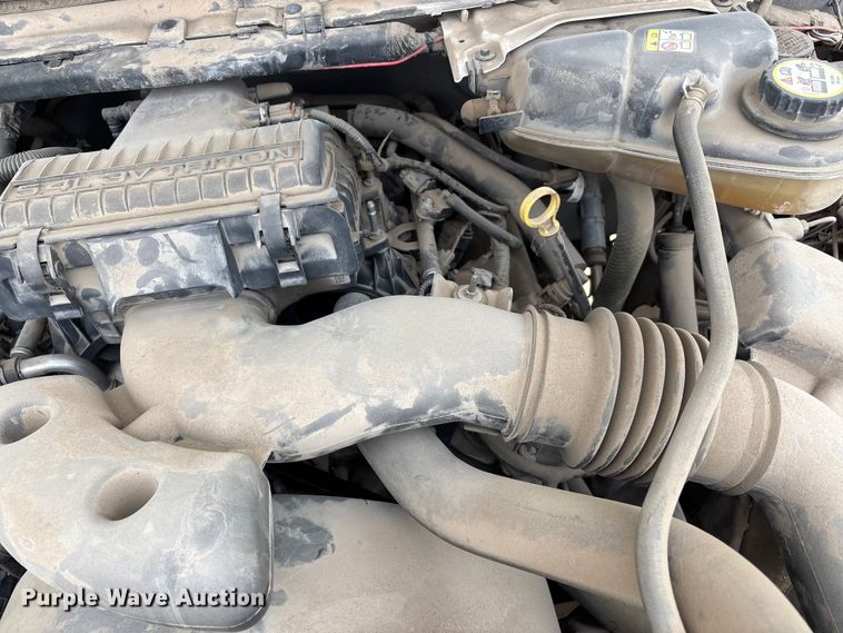 image for item DU1303 2005 Ford F350 Super Duty utility bed pickup truck