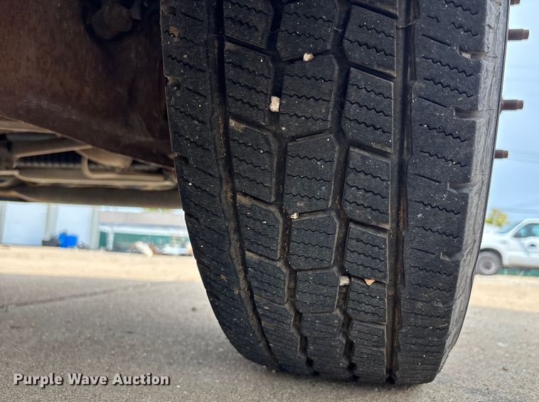 image for item DU1303 2005 Ford F350 Super Duty utility bed pickup truck