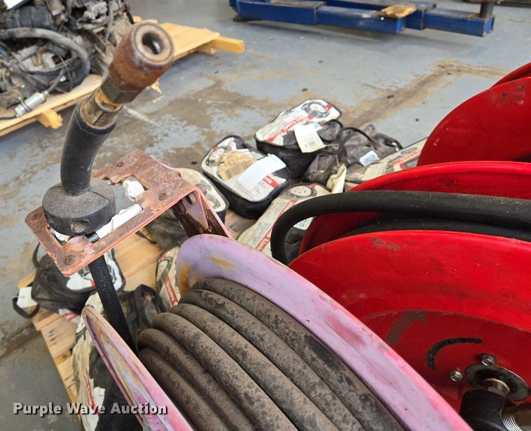 image for item DU6764 Automotive equipment