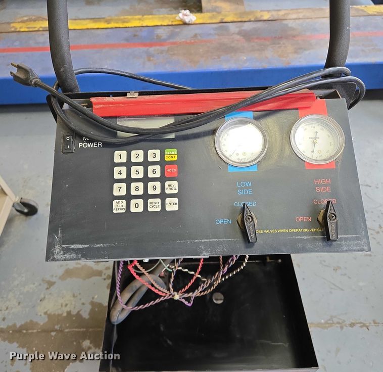 image for item DU6766 Automotive service equipment