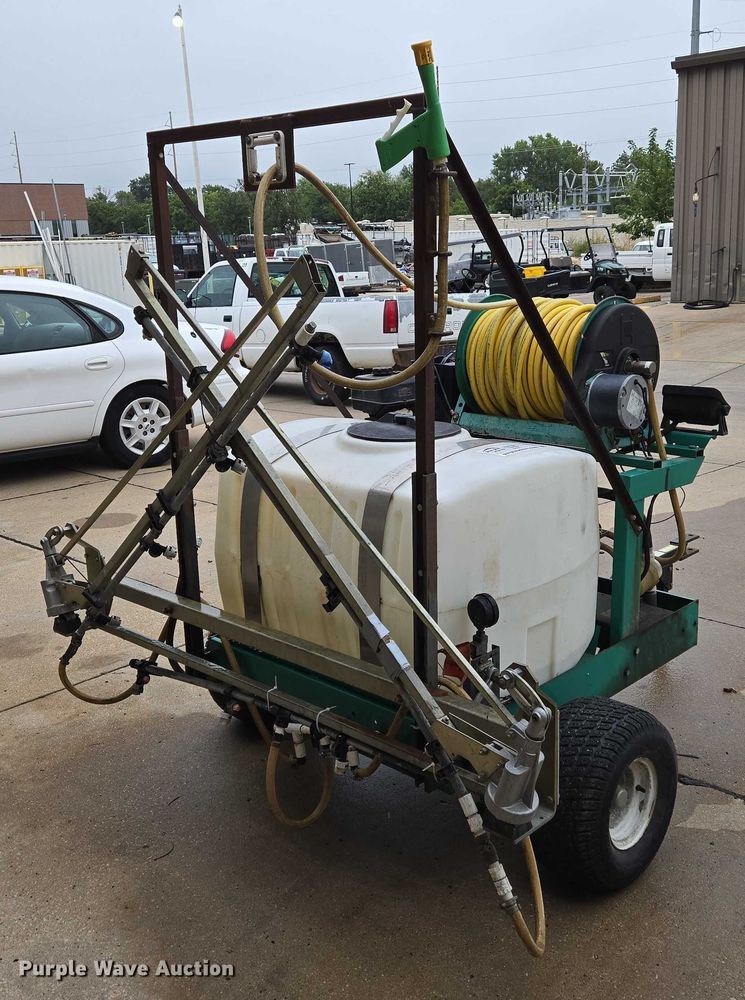 image for item DU6767 Lesco sprayer trailer