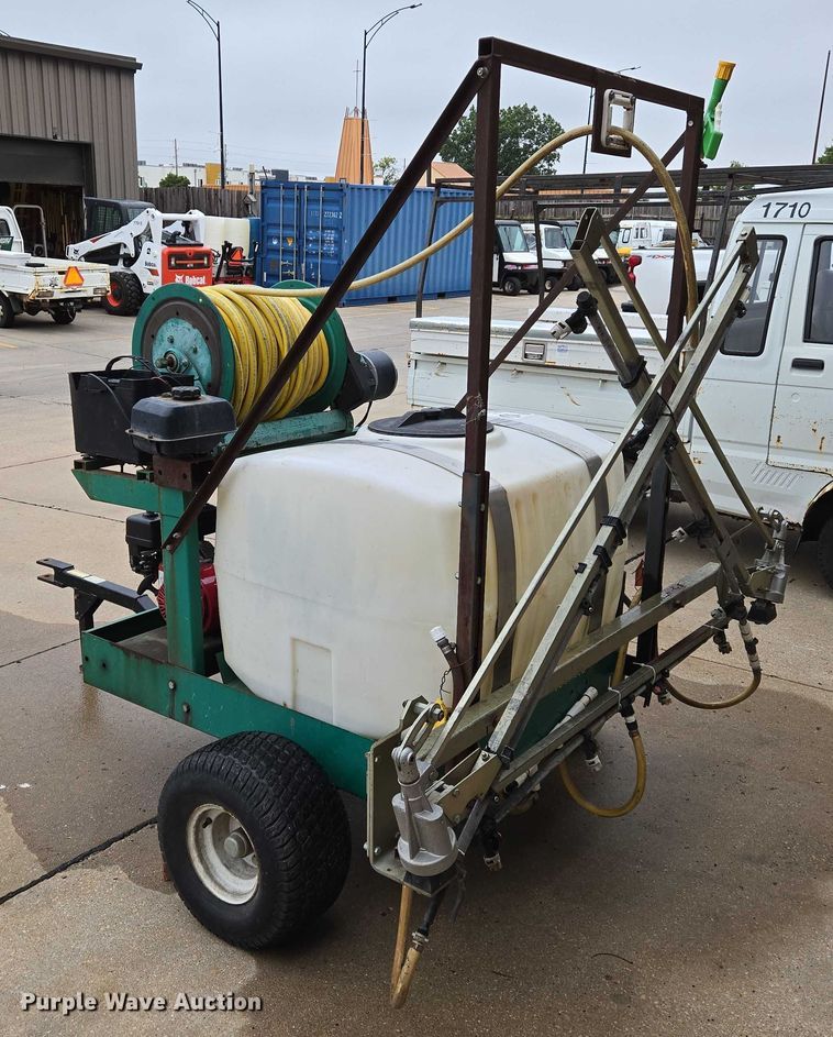 image for item DU6767 Lesco sprayer trailer