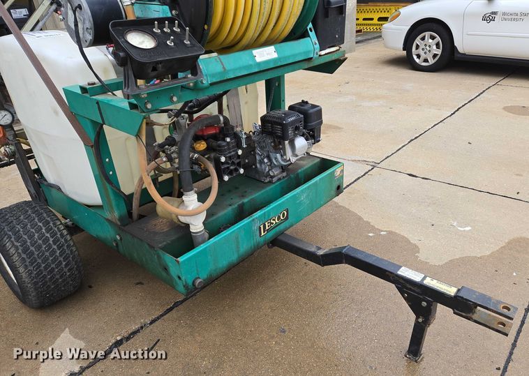 image for item DU6767 Lesco sprayer trailer