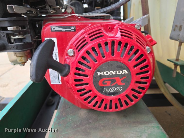 image for item DU6767 Lesco sprayer trailer