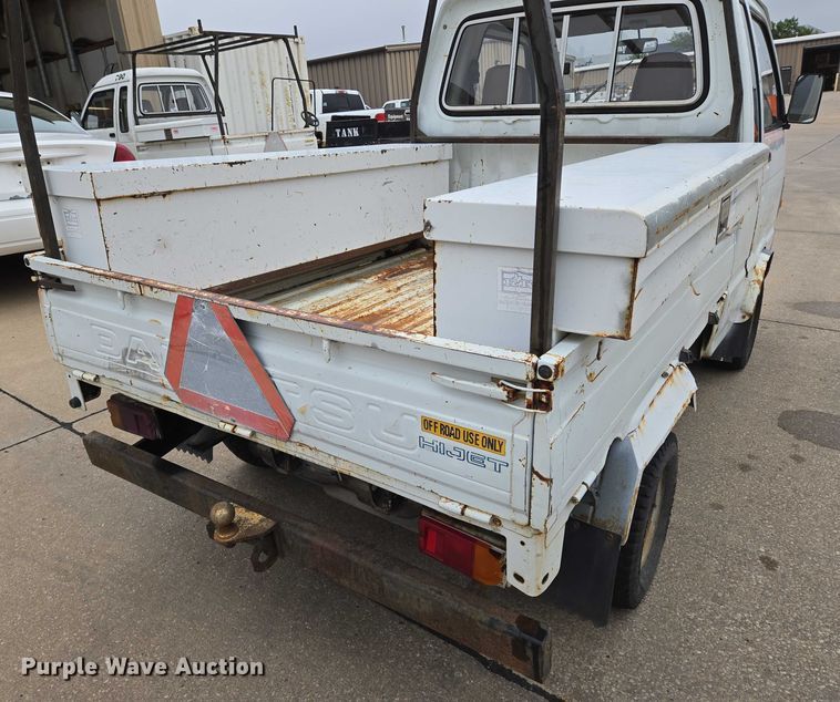 image for item DU6768 1992 Daihatsu S80LP-JTRK mini truck