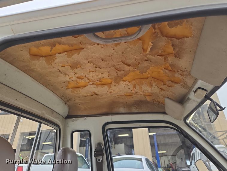 image for item DU6768 1992 Daihatsu S80LP-JTRK mini truck